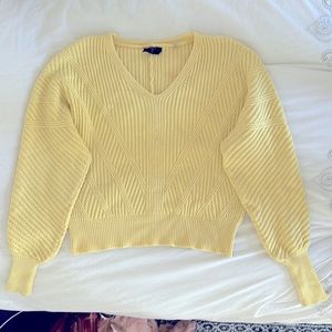 TAHARI yellow sweater, Medium